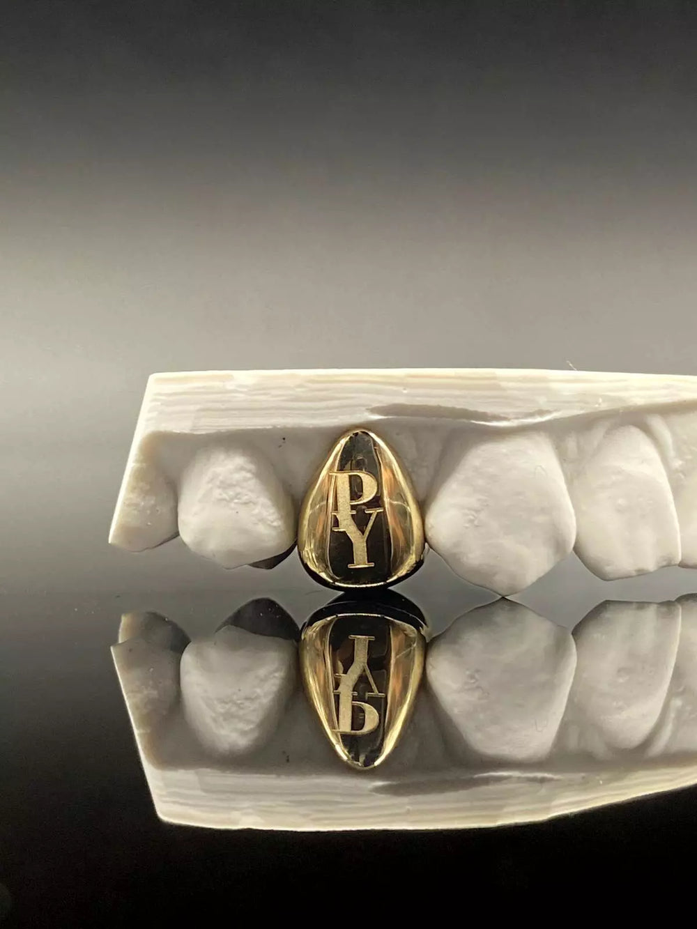 Singlecap Grillz Top Jetzt Konfigurieren